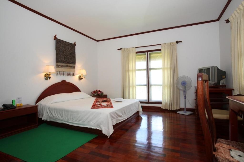 Vansana Plain Of Jars Hotel Muang Phônsavan Rom bilde