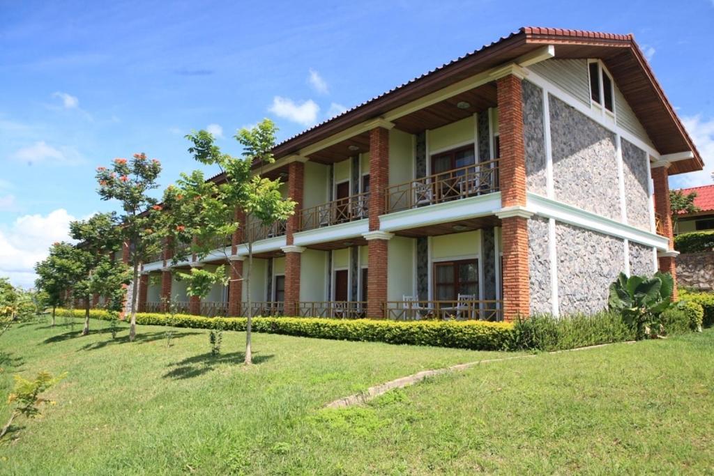 Vansana Plain Of Jars Hotel Muang Phônsavan Eksteriør bilde