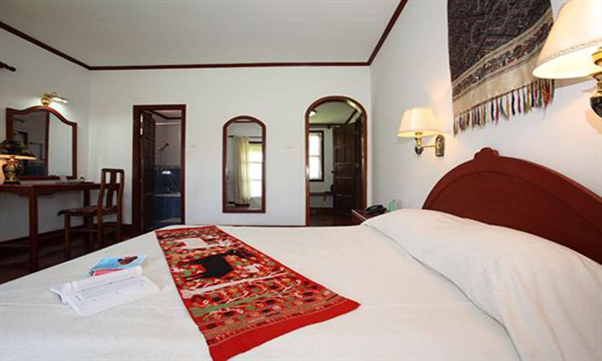 Vansana Plain Of Jars Hotel Muang Phônsavan Eksteriør bilde