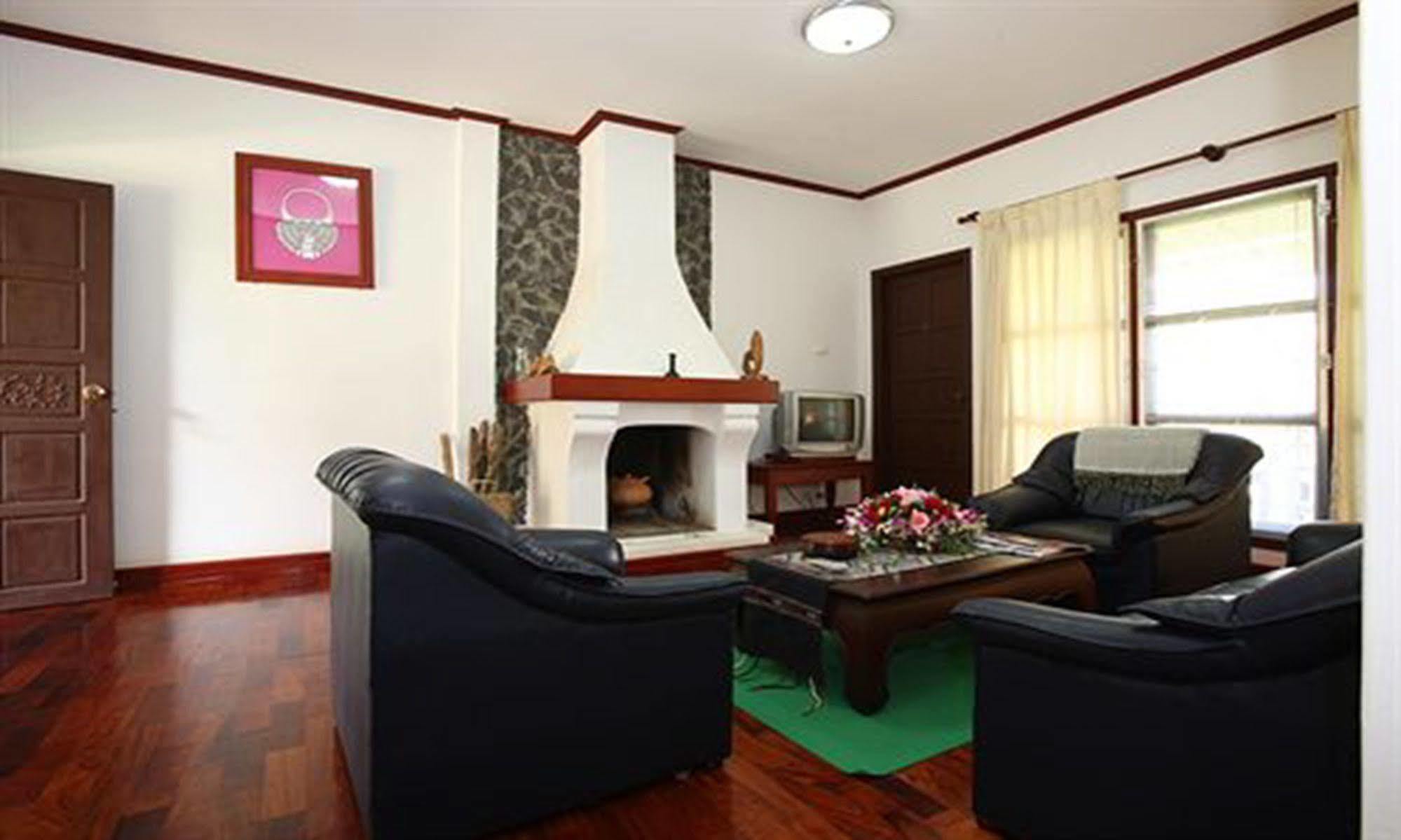 Vansana Plain Of Jars Hotel Muang Phônsavan Eksteriør bilde